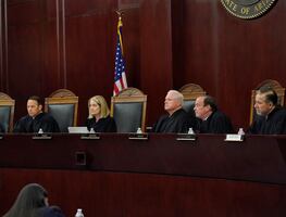 El Tribunal Supremo de Arizona prohíbe el aborto al recuperar una ley de 1864