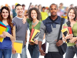 Universidad en Iowa lanza beca para cubrir matrícula de extranjeros