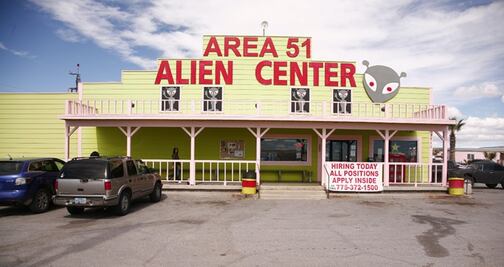 Advierten fuerzas armadas de EU sobre convocatoria para "invadir el Área 51"