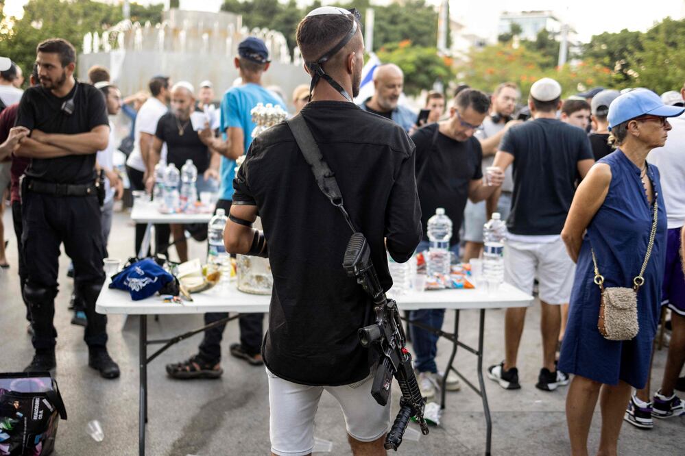 Localidad de Israel pide prepararse para 6 días en búnkeres ante posible ataque de Hezbolá. (Photo by Oren ZIV / AFP)