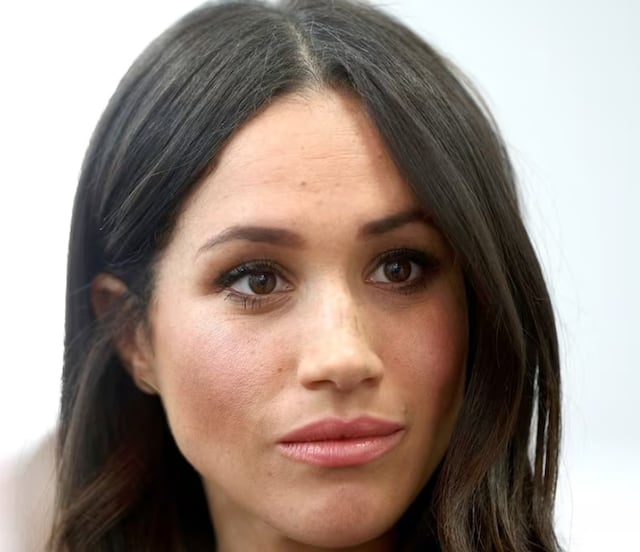 Meghan Markle “odia a la familia real”, pero se aprovecha de los privilegios que obtiene por ella, afirman