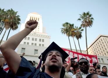 Carolina del Norte protegerá derechos de alumnos migrantes sin papeles