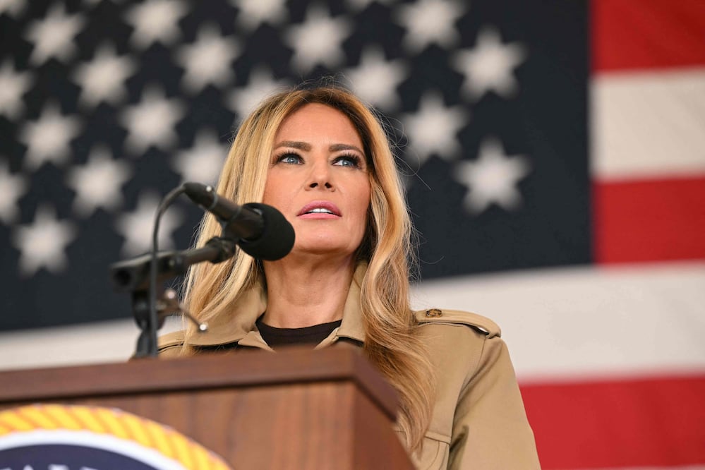 Senador obligaría a Melania Trump a renunciar a su ciudadanía eslovena y a prometer “lealtad exclusiva” a Estados Unidos. Foto: AFP