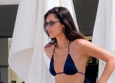 Bella Hadid y el diminuto bikini que modeló durante vacaciones en Cannes