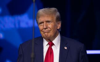 Acciones de empresa de Donald Trump caen más de un 50% desde que fue declarado culpable