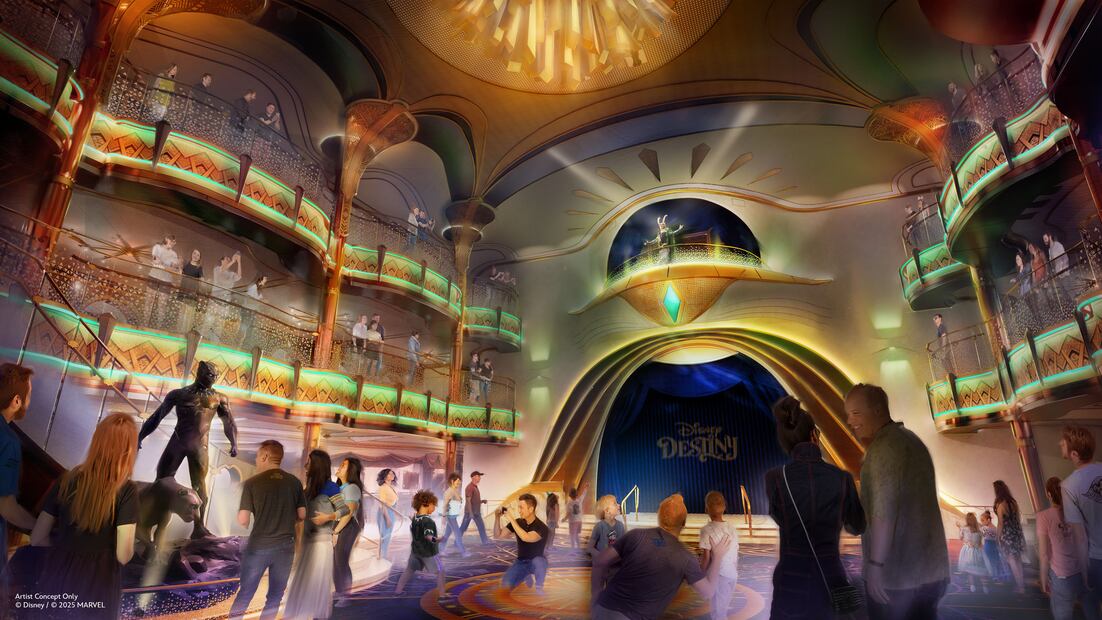 Disney Destiny. Foto cortesía Disney Cruise Line  (Kent Phillips, photographer)