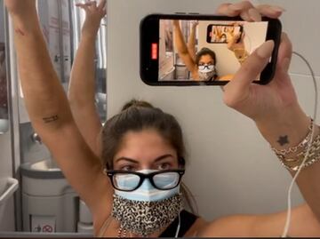 Mujer de EU se aísla en baño de avión tras dar positivo a Covid-19