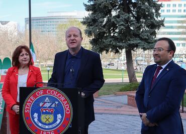 Gobernador de Colorado fortalece alianzas comerciales con México en medio de aranceles de Trump