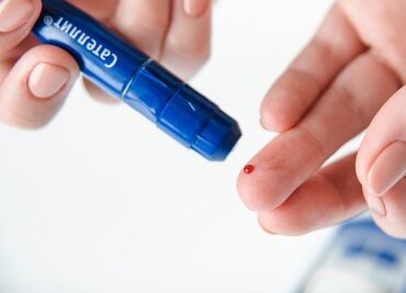 ¿Por qué algunas personas desarrollan diabetes después del covid?