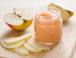 FDA alerta por plomo en puré de frutas para bebés; esta es la marca que retira del mercado