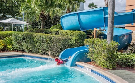 Reabren el parque acuático más grande de Illinois