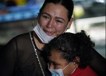 Madre se reencuentra con su hija tras ver foto de ella en la TV