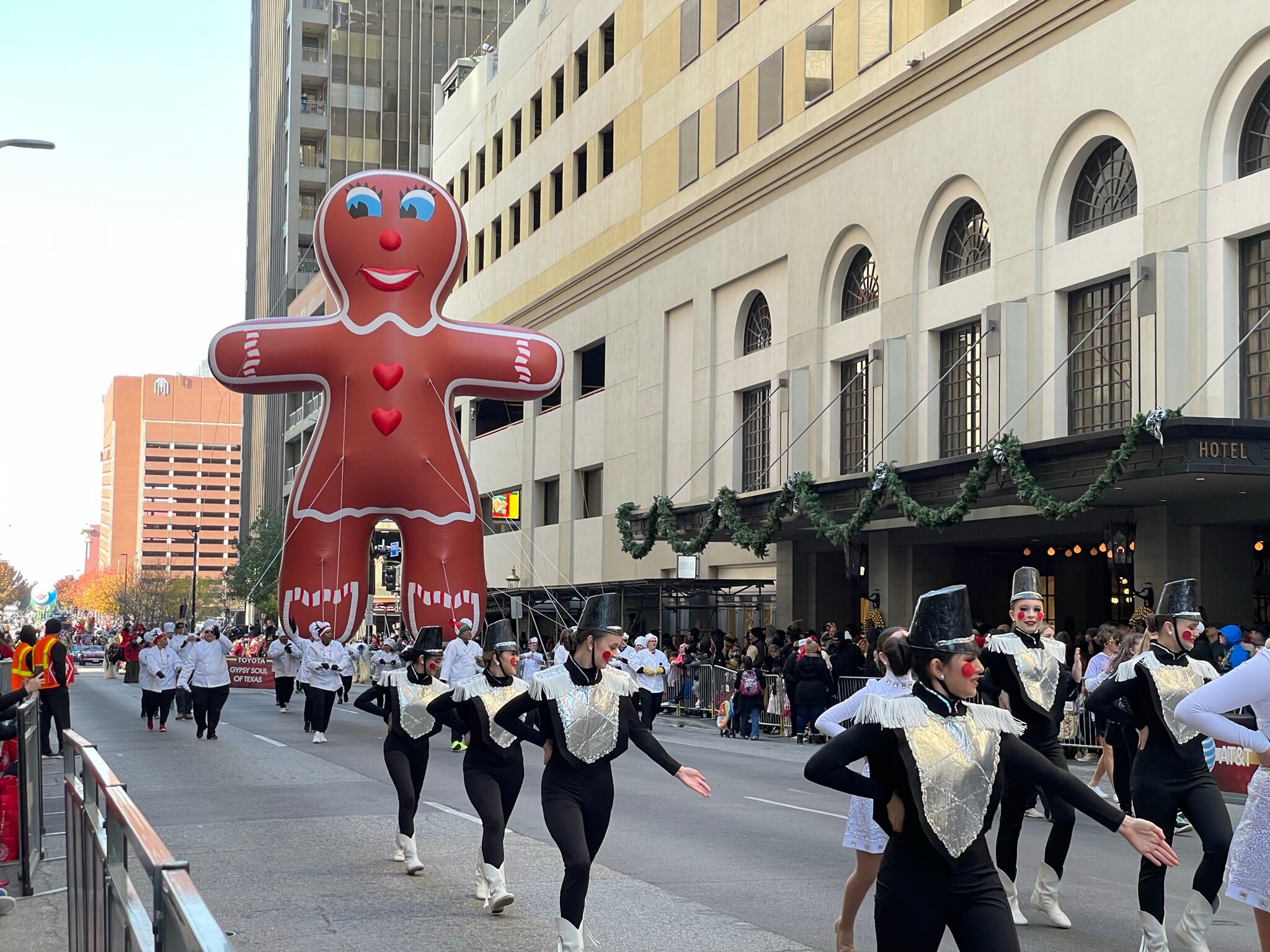 Dallas Holiday Parade fecha, globos y cómo verlo este 2023 en Dallas