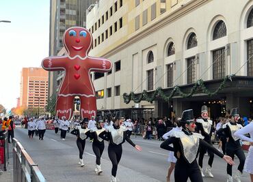 Dallas Holiday Parade: fecha, globos y cómo verlo este 2023 en Dallas, Texas