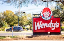 ¿Por qué Wendy’s cerrará cientos de restaurantes en EU después de más de 50 años de historia?