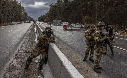 Nueva columna rusa avanza hacia Kiev, alerta Estados Unidos