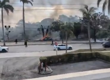 Reportan que una avioneta se estrelló cerca del aeropuerto Boca Ratón, Florida