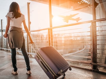 Estos son los objetos y artículos que SIEMPRE debes llevar en tu maleta de avión