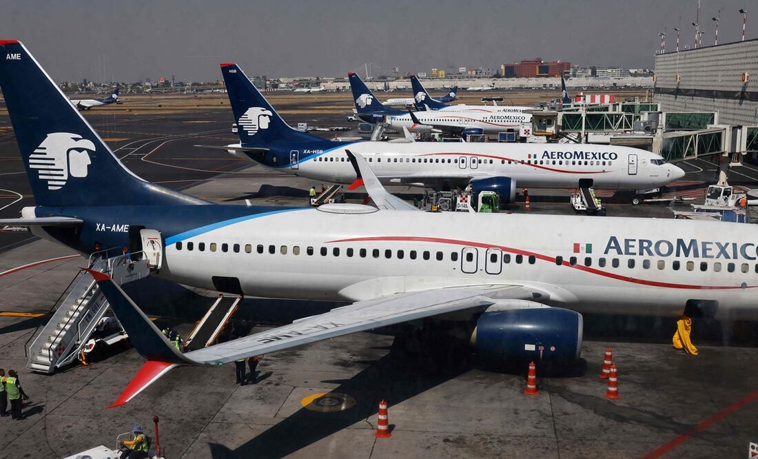 Aeroméxico critica decisión de reducir vuelos en el AICM. Foto: AFP