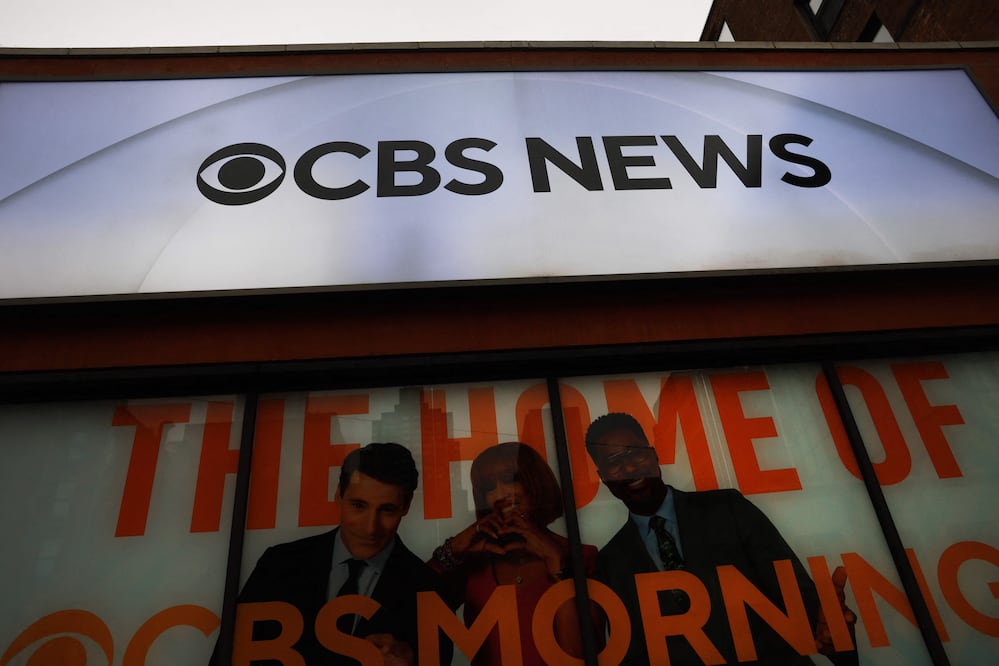 Se filtra reportaje censurado de “60 Minutes”: migrantes denuncian torturas y golpizas en centro de confinamiento.    Spencer Platt/Getty Images/AFP