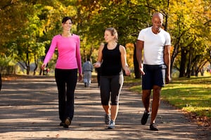 ¿Cuánto tiempo se recomienda caminar para tener buena salud? ¿Cuáles son los beneficios?