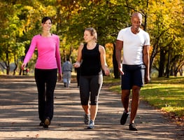 ¿Cuánto tiempo se recomienda caminar para tener buena salud? ¿Cuáles son los beneficios?
