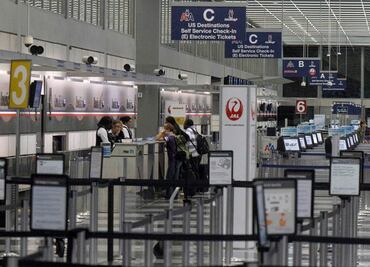 Estos son los aeropuertos de EU bajo alerta por exposición al sarampión