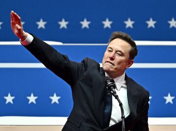 Elon Musk respalda plan de Trump para Marte y desata polémica por singular saludo. VIDEO