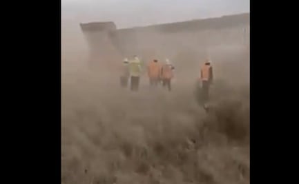 EU niega caída de una parte de muro fronterizo el fin de semana