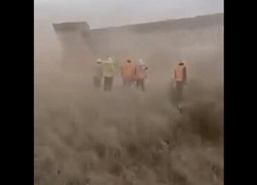 EU niega caída de una parte de muro fronterizo el fin de semana