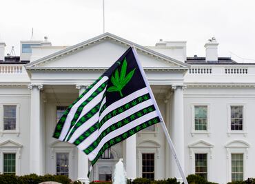 Joe Biden perdona a personas condenadas por uso de marihuana en territorios federales