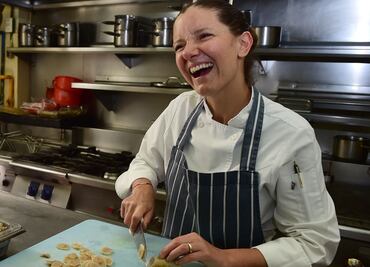La mexicana Elena Reygadas es elegida la Mejor Chef Femenina 2023 por "50 Best"