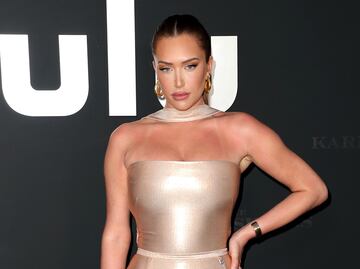 Anastasia Karanikolaou paraliza Halloween con atrevido disfraz transparente