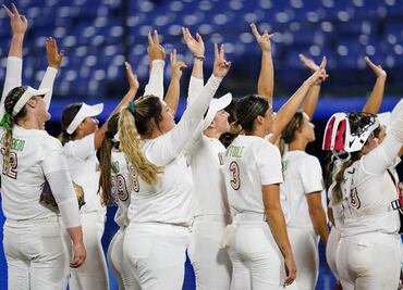 Tokio 2020. Acusan a jugadoras mexicanas de softbol de tirar uniformes a la basura