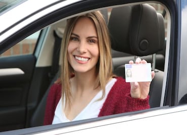 Licencia de conducir permanente. Tutorial para tramitarla sin hacer examen: requisitos, precio y citas