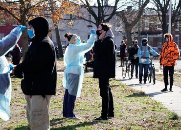 Nueva variante de Covid es más contagiosa y pronto será la cepa dominante en EU: CDC