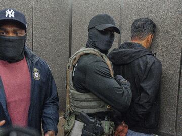 Fiscales de 20 estados piden al Congreso frenar redadas de ICE con agentes enmascarados y de civil