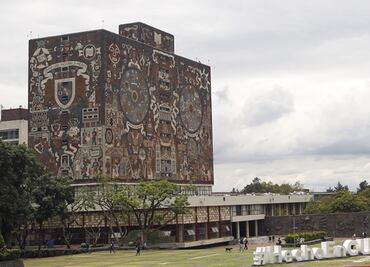 UNAM ofrece preparatoria en línea para migrantes fuera de México