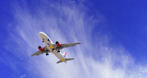 Los mejores y peores días para volar este verano