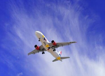 Los mejores y peores días para volar este verano