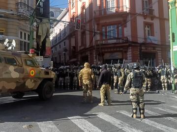 Vicepresidente de Bolivia denuncia que hay "golpe de Estado" contra su gobierno