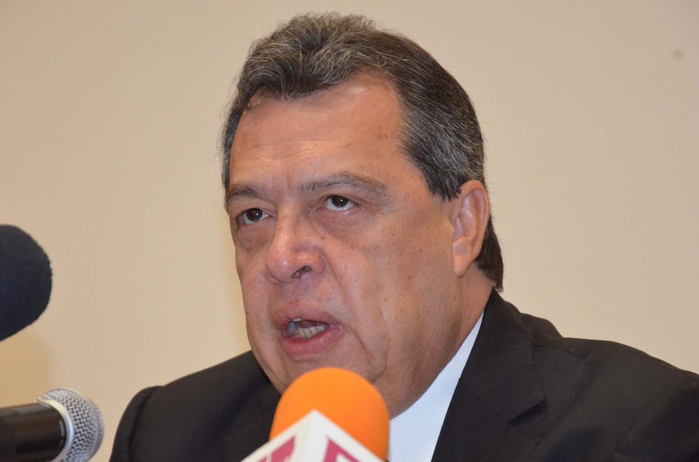 Caso Ayotzinapa: FGR acusa a Ángel Aguirre de ordenar ocultar videos clave sobre los 43 normalistas (AP Photo/Alejandrino Gonzalez, File)