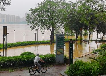 China se prepara para devastadoras inundaciones que se producen “una vez por siglo”