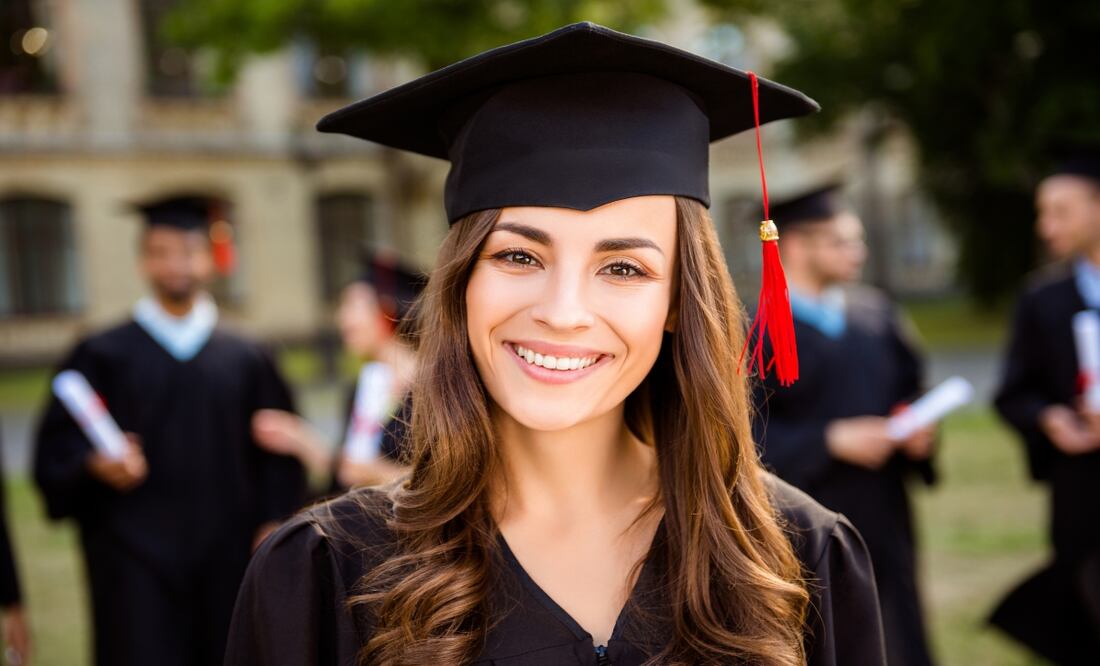 Mujeres con Bienestar Edomex: ¿Cómo estudiar una licenciatura? Requisitos. Foto: iStock / Deagreez