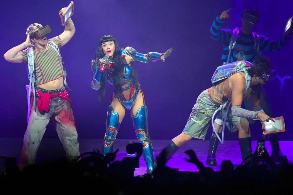 Katy Perry vive un curioso momento con fan mexicano: "Perdón por Venga La Alegría" Foto: AP