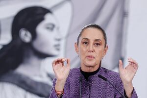 Sheinbaum celebra tregua entre Irán y Estados Unidos y destaca baja en precios del petróleo para México