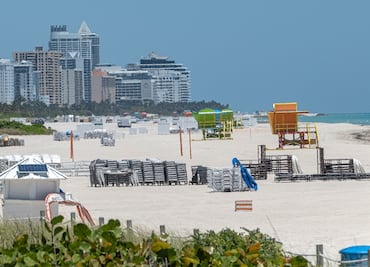 Florida aprueba abrir Palm Beach, y Miami para algunos negocios