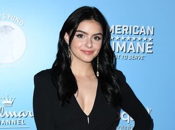 Ariel Winter presume silueta en bikini al recibir el Año Nuevo