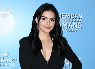 Ariel Winter presume silueta en bikini al recibir el Año Nuevo
