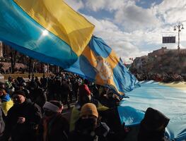 ¿Por qué colgarán banderas azules en Ucrania el 16 de febrero?